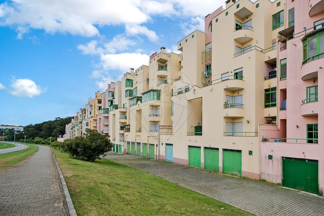 Apartamento T3 para Venda em Rio de Mouro Foto 38