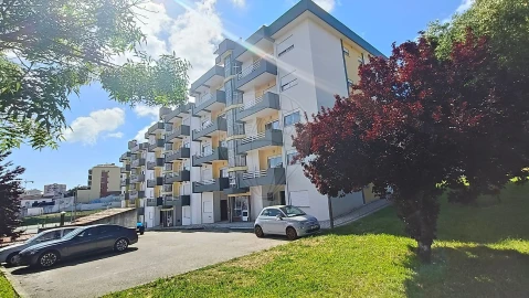 Apartamento T3 para Venda em Tavarede