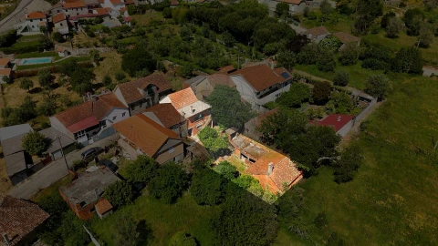 Moradia T1 para Venda em São João de Areias
