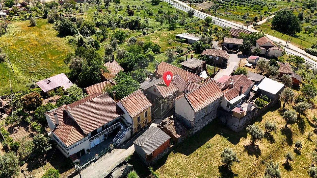 Moradia T1 para Venda em São João de Areias Foto 3
