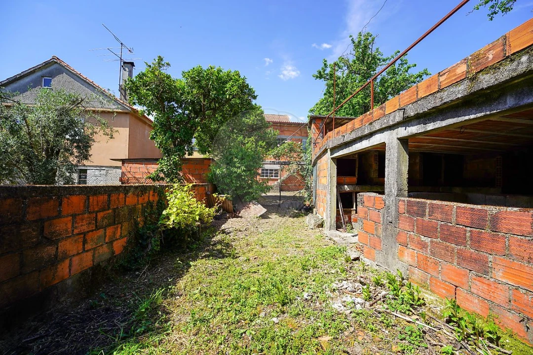 Moradia T1 para Venda em São João de Areias Foto 16