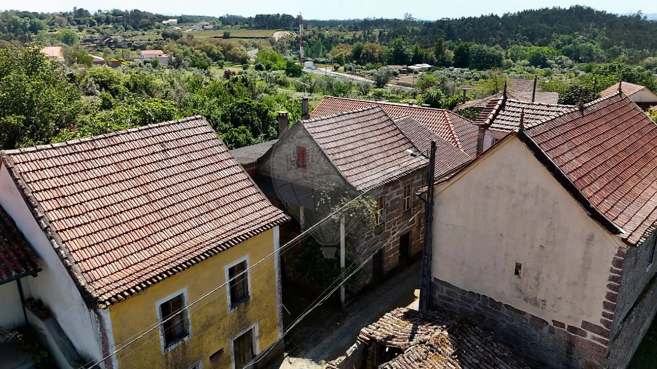 Moradia T1 para Venda em São João de Areias Foto 8