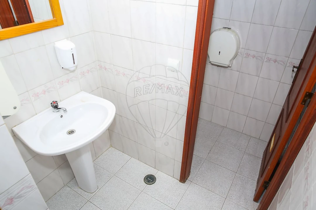 Loja para Arrendamento em Castanheira do Ribatejo e Cachoeiras Foto 4
