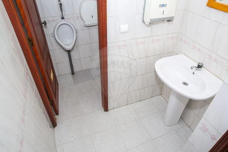 Loja para Arrendamento em Castanheira do Ribatejo e Cachoeiras Foto 14