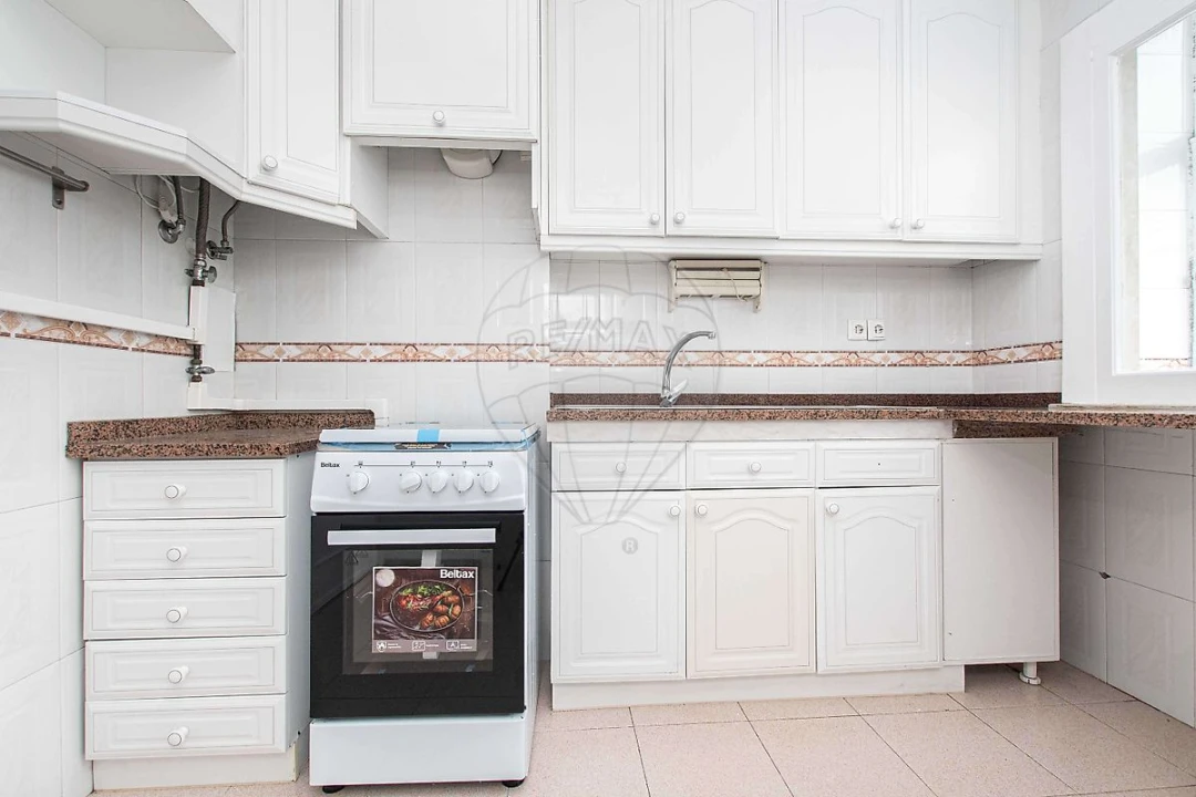 Apartamento T2 para Arrendamento em Parque das Nações Foto 17