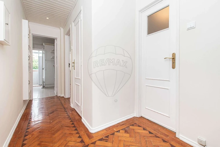 Apartamento T2 para Arrendamento em Parque das Nações Foto 12