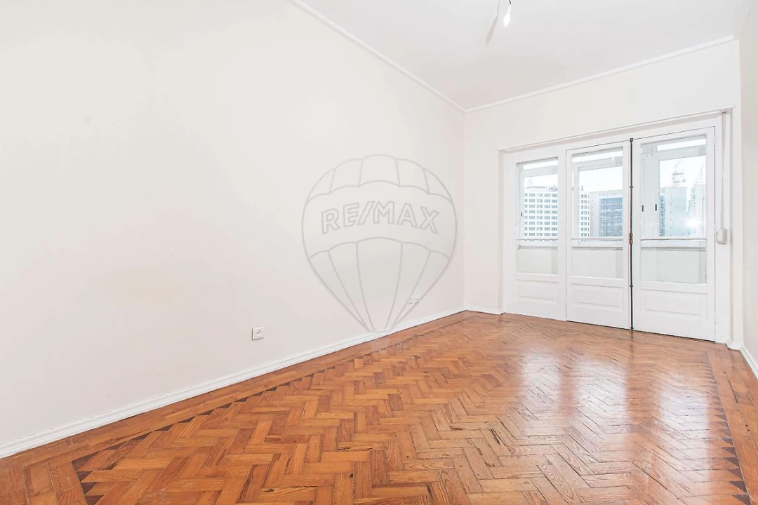 Apartamento T2 para Arrendamento em Parque das Nações Foto 1