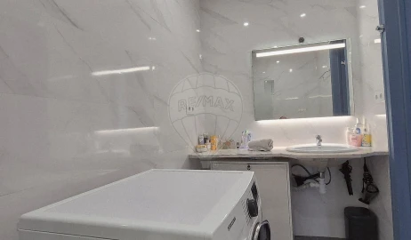 Apartamento T2 para Arrendamento em Carcavelos e Parede