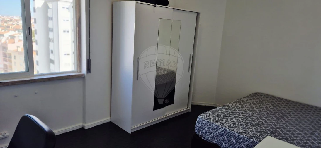 Apartamento T2 para Arrendamento em Carcavelos e Parede Foto 11