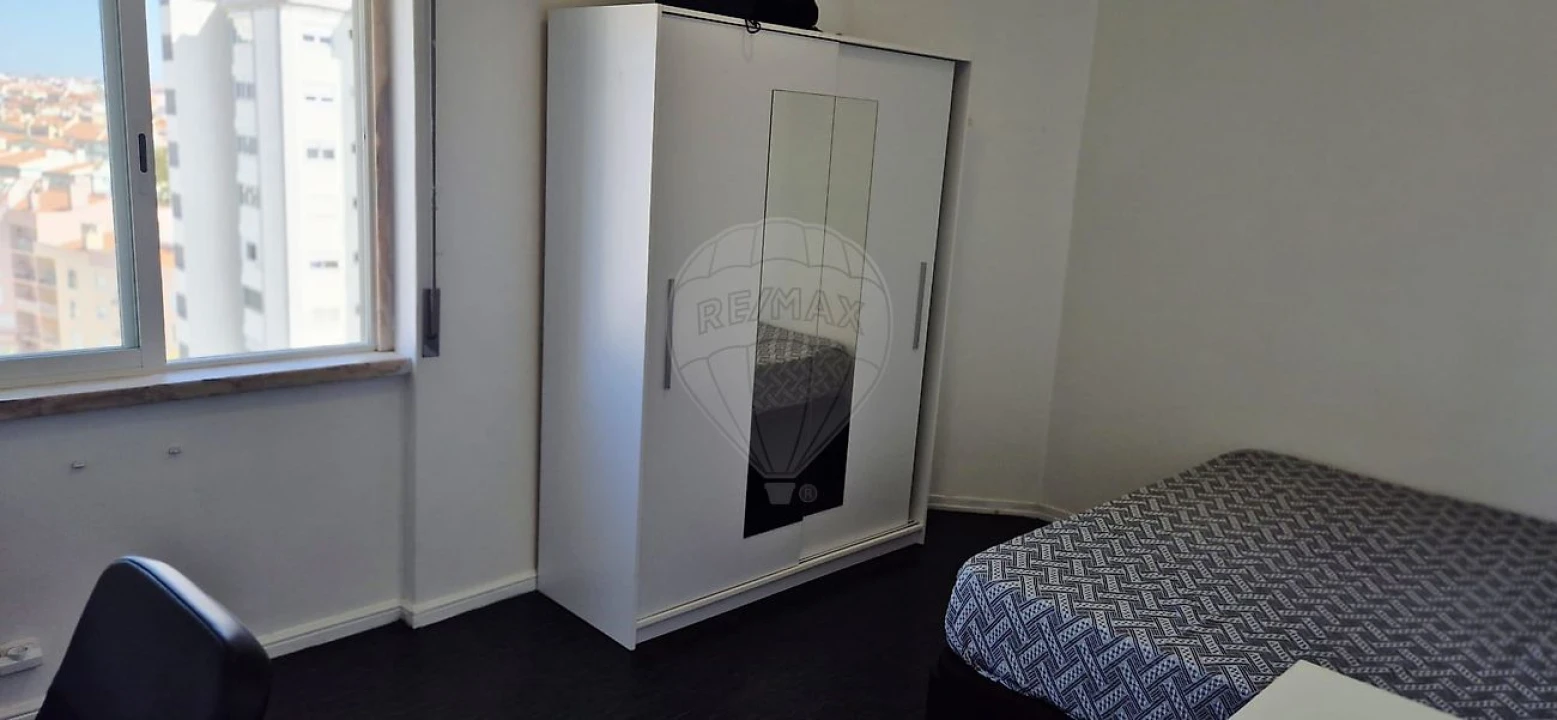 Apartamento T2 para Arrendamento em Carcavelos e Parede Foto 11
