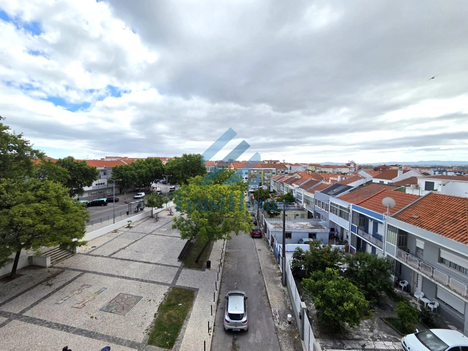 Apartamento T3 para Venda em Laranjeiro e Feijó Foto 20