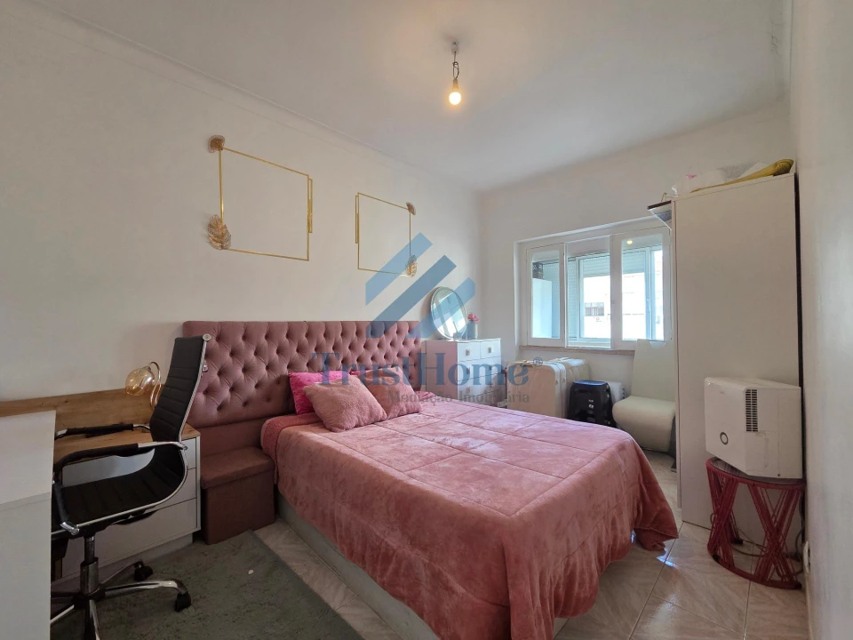 Apartamento T3 para Venda em Laranjeiro e Feijó Foto 9