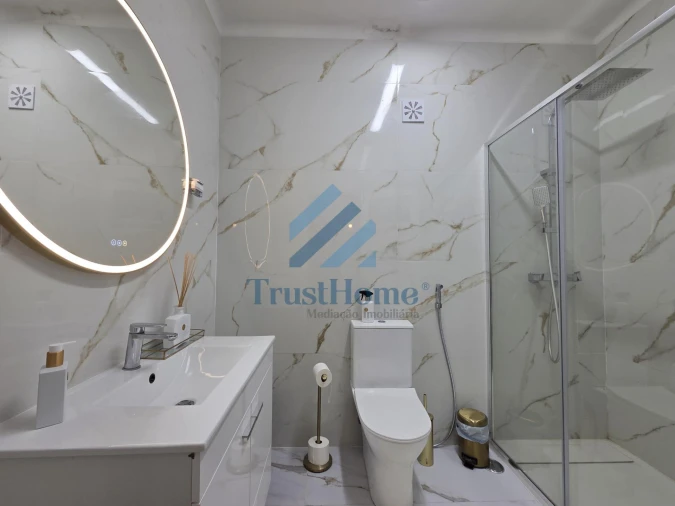 Apartamento T3 para Venda em Laranjeiro e Feijó Foto 12