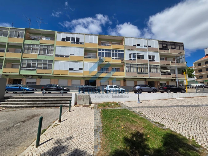 Apartamento T3 para Venda em Laranjeiro e Feijó Foto 29