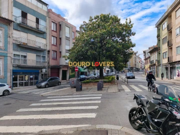 Apartamento T1 para Venda em Paranhos