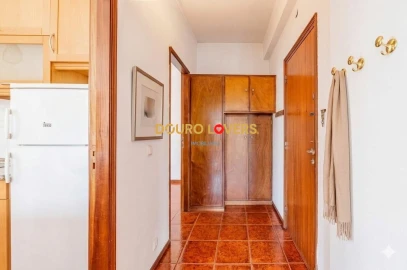 Apartamento T1 para Venda em Paranhos