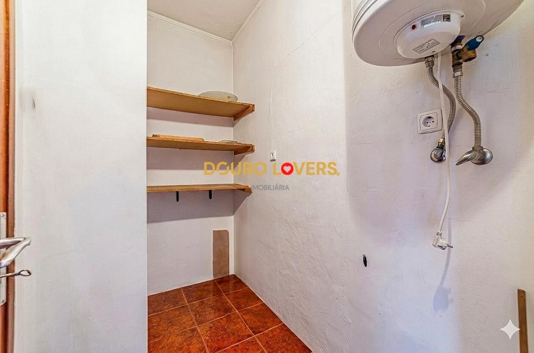Apartamento T1 para Venda em Paranhos Foto 12