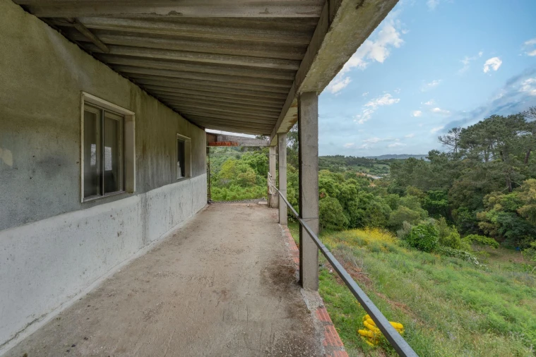 Moradia T4 para Venda em Ramada e Caneças Foto 2