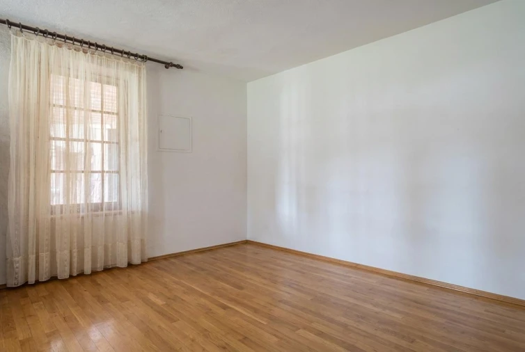 Moradia T4 para Venda em Ramada e Caneças Foto 5