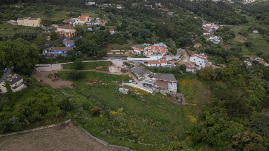 Moradia T4 para Venda em Ramada e Caneças