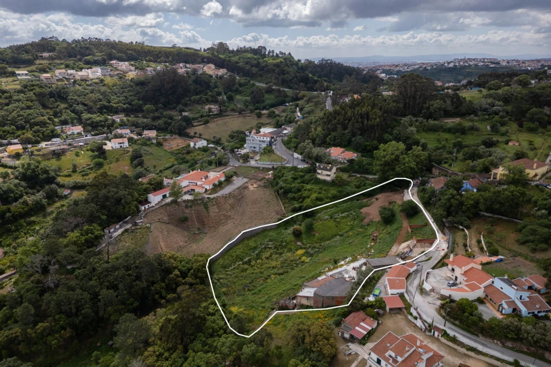 Moradia T4 para Venda em Ramada e Caneças Foto 35