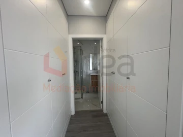Moradia T4 para Venda em Fernao Ferro