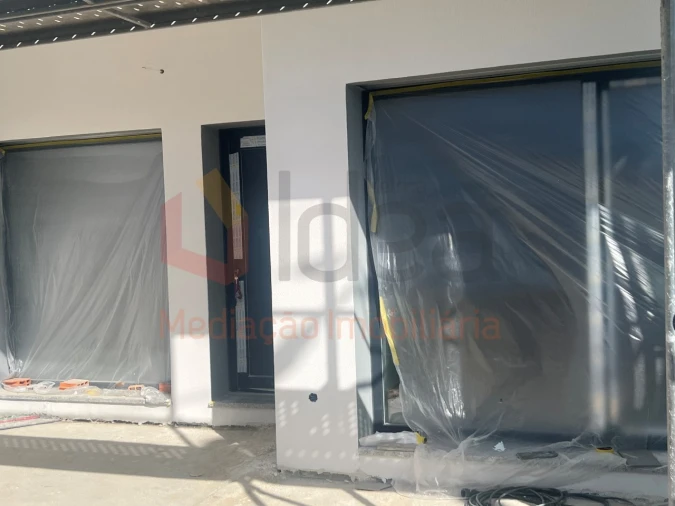 Moradia T4 para Venda em Fernao Ferro Foto 3