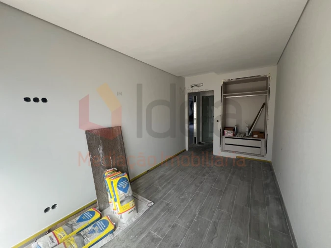 Moradia T4 para Venda em Fernao Ferro Foto 17
