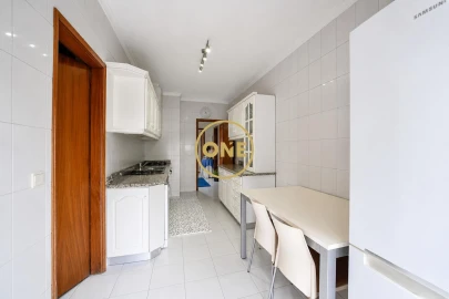 Apartamento T2 para Venda em Bougado (São Martinho e Santiago)