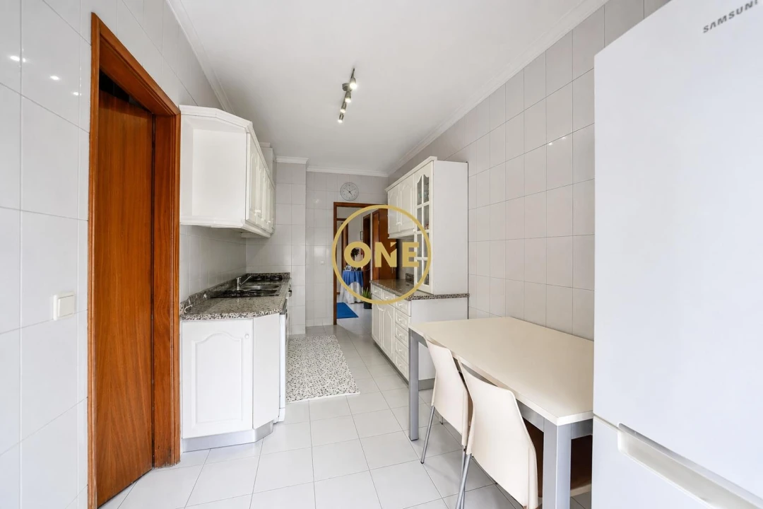 Apartamento T2 para Venda em Bougado (São Martinho e Santiago) Foto 2