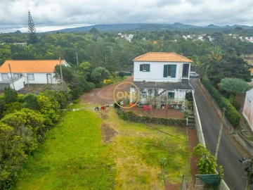 Moradia T4 para Venda em Madalena