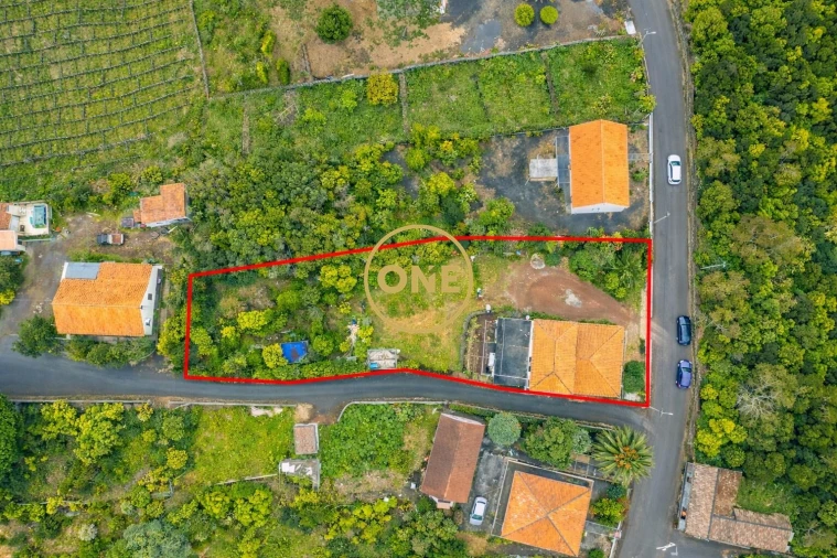 Moradia T4 para Venda em Madalena Foto 32