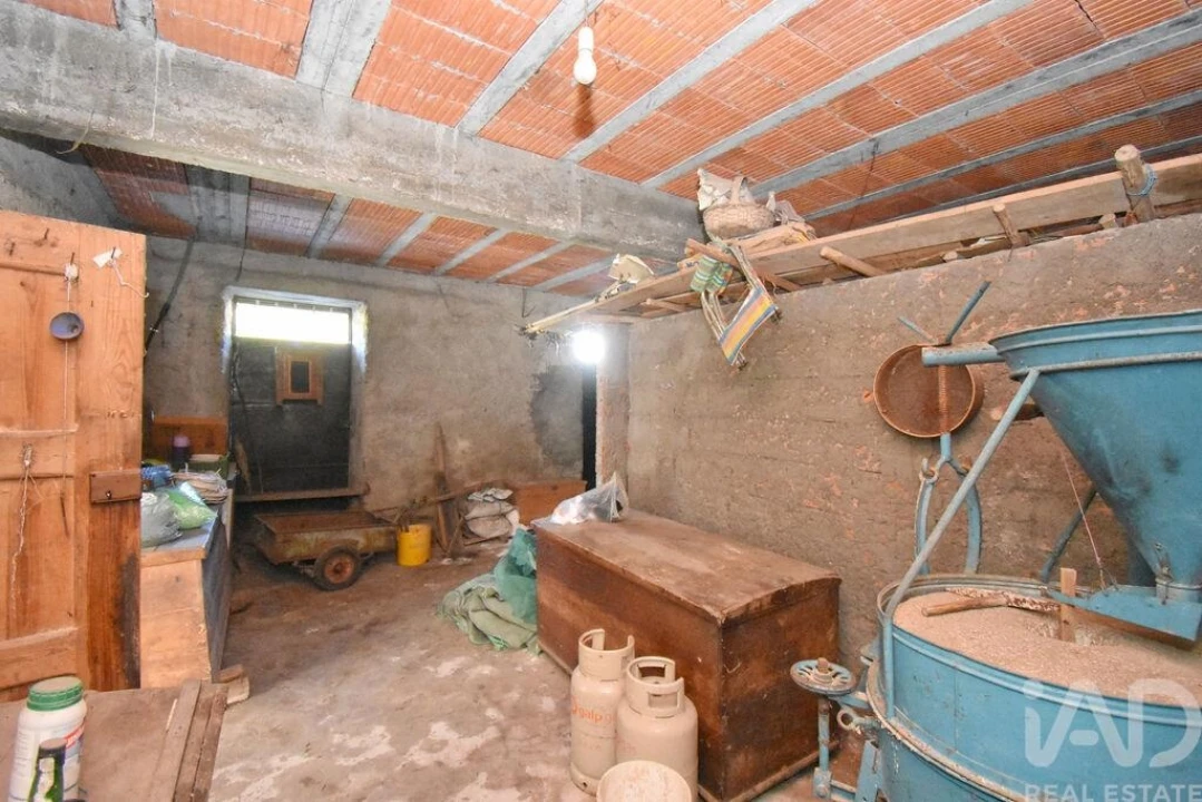 Moradia T3 para Venda em Miranda do Corvo Foto 30