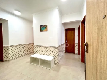 Apartamento T3 para Venda em Laranjeiro e Feijó