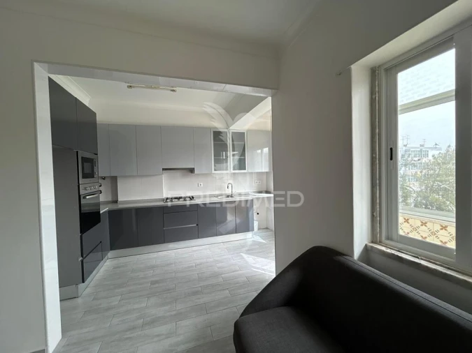 Apartamento T3 para Venda em Laranjeiro e Feijó Foto 4