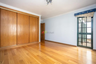 Moradia T4 para Venda em Santo Antonio da Charneca