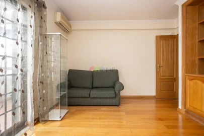 Moradia T4 para Venda em Santo Antonio da Charneca