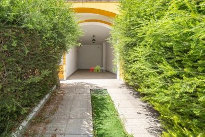 Moradia T4 para Venda em Santo Antonio da Charneca