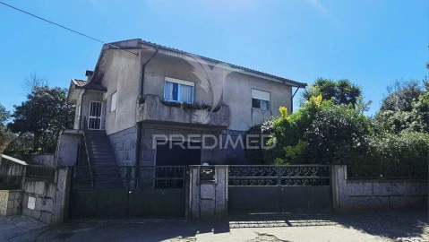 Moradia T3 para Venda em Negreiros e Chavão