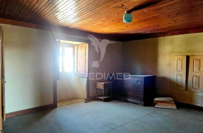 Moradia T3 para Venda em Negreiros e Chavão
