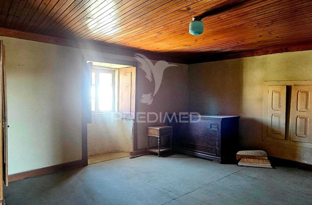 Moradia T3 para Venda em Negreiros e Chavão Foto 15