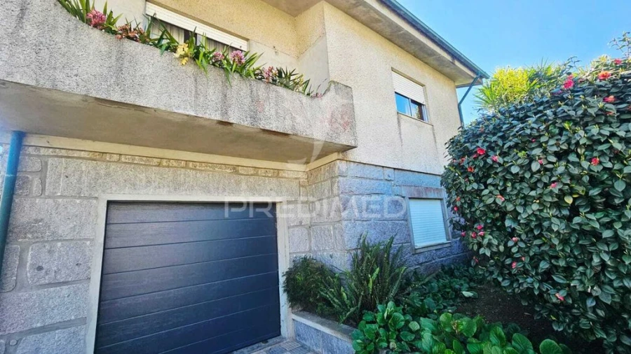 Moradia T3 para Venda em Negreiros e Chavão Foto 2
