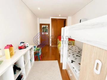 Apartamento T3 para Venda em Fânzeres e São Pedro da Cova
