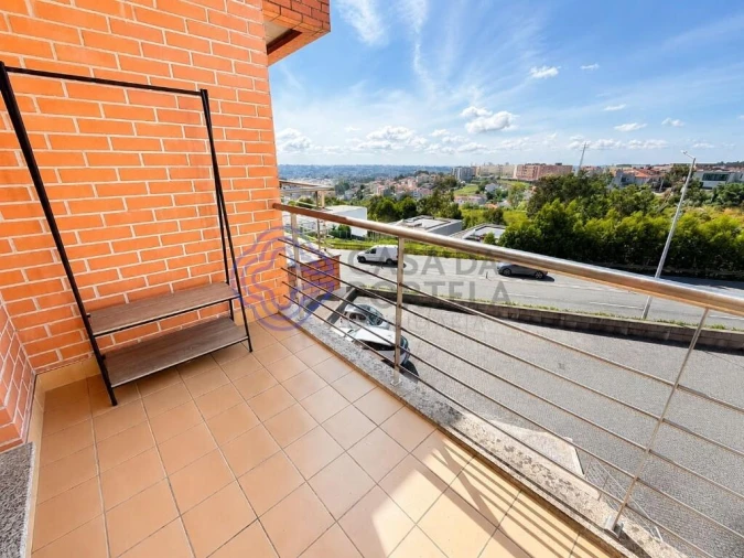 Apartamento T3 para Venda em Fânzeres e São Pedro da Cova Foto 3