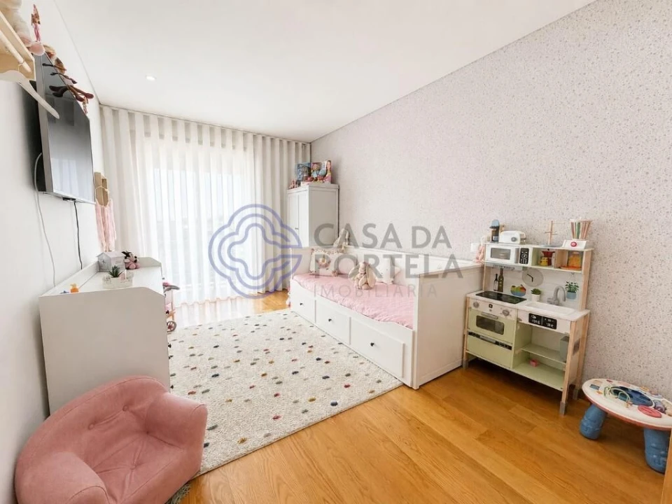 Apartamento T3 para Venda em Fânzeres e São Pedro da Cova Foto 14