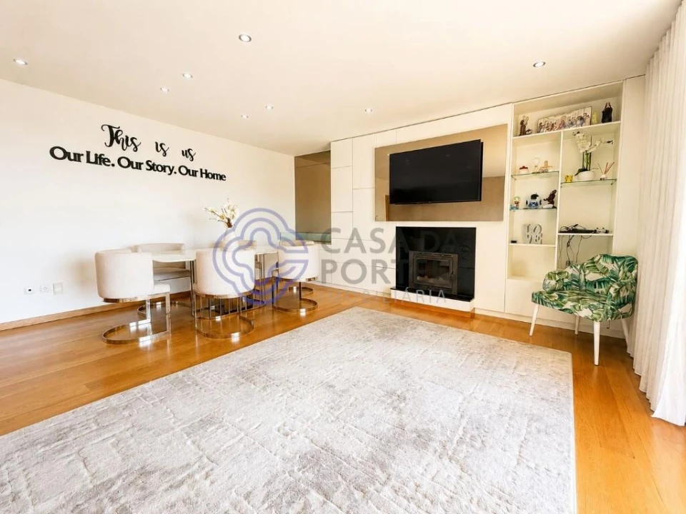 Apartamento T3 para Venda em Fânzeres e São Pedro da Cova Foto 1