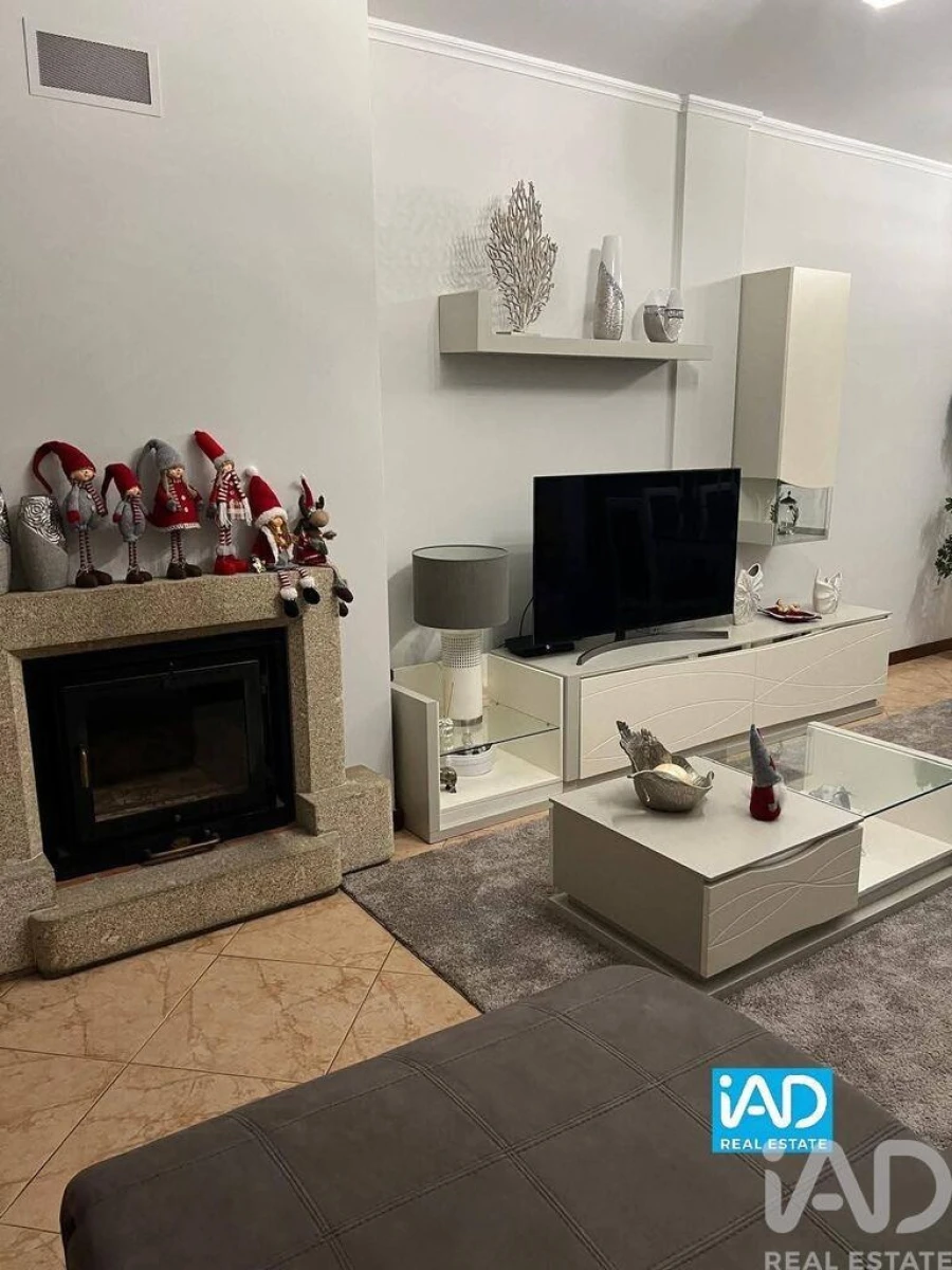 Apartamento T3 para Venda em Paredes Foto 3