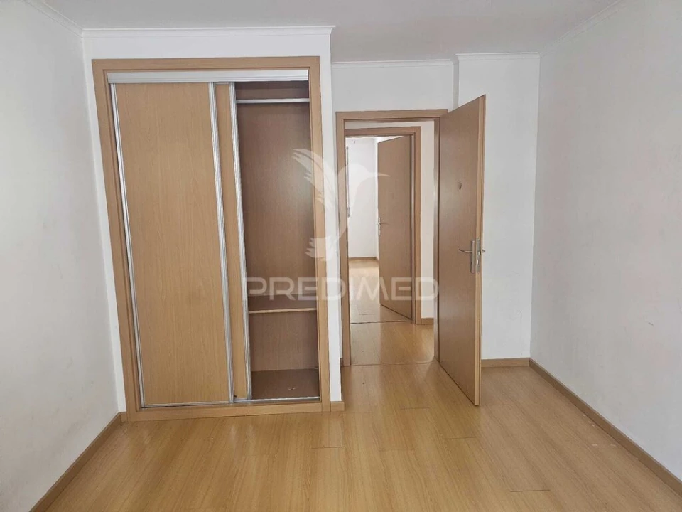 Apartamento T2 para Venda em Santa Clara Foto 3