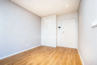 Apartamento T1 para Venda em Celeirós, Aveleda e Vimieiro