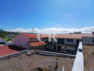 Moradia T4 para Venda em Figueiró dos Vinhos e Bairradas